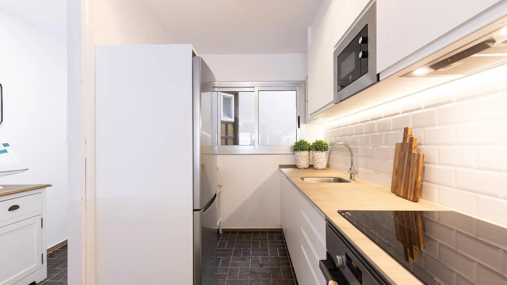 Uhc Dms Family Apartments Cambrils