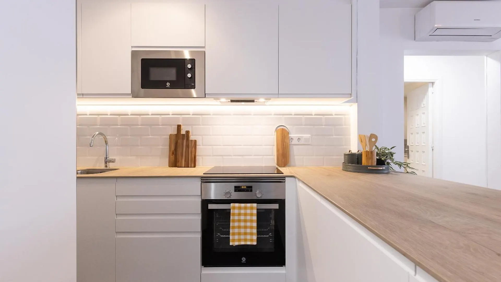Uhc Dms Family Apartments Cambrils Spain