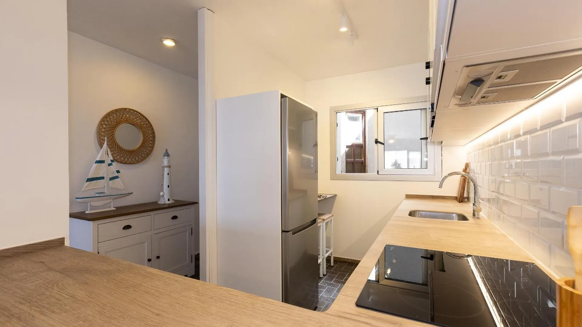 Uhc Dms Family Apartments Cambrils